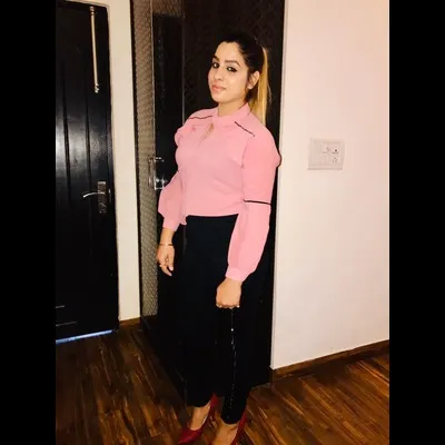 Call Girls in Kanpur